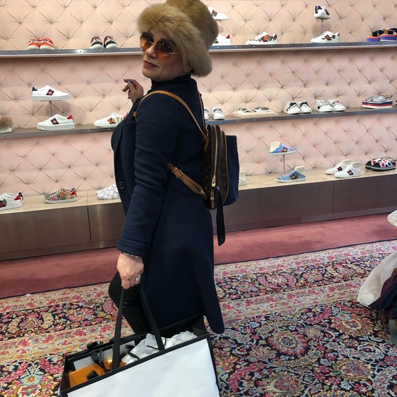 And soo happy with my authentic Gucci Perl belt 😍 - Picture 6 of 6